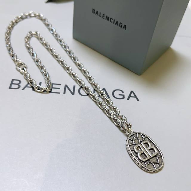 Authentic New Arrival Paris Saint-Germain Necklace Balenciaga New Necklace, Iden