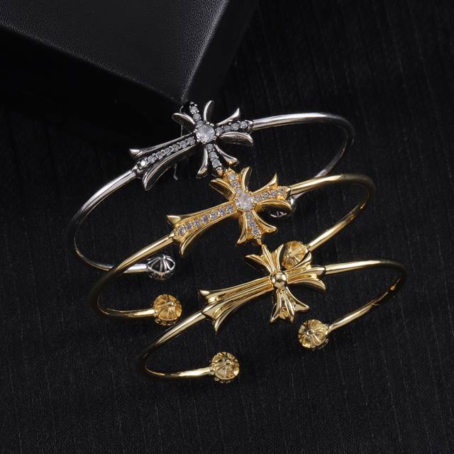 Chrome Hearts Cro Heart Bracelet