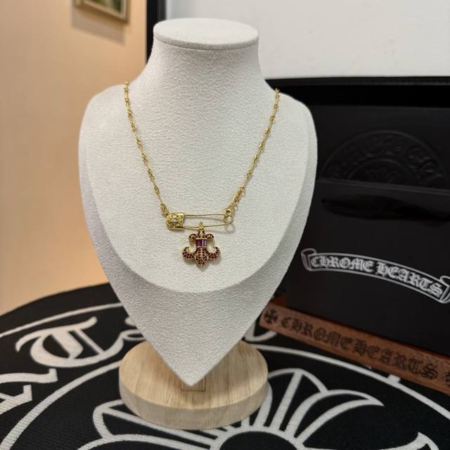 New Arrival, Boutique Quality Chrome Hearts 22K Gold Pink Diamond Scout Flower B