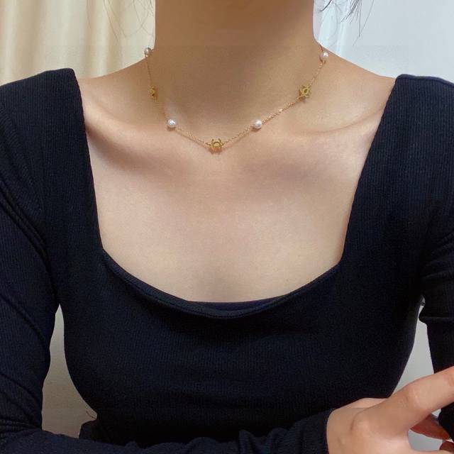 Chanel Latest Double C Pearl Necklace 14K Stainless Steel Color-Retaining Ultra-