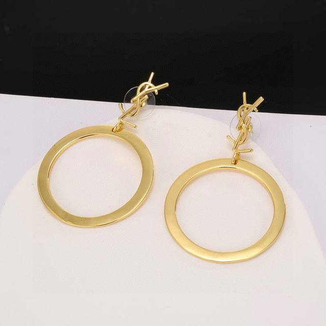 Saint Laurent Ysl Earrings Classic Luxury, Fashionable And Versatile, As Elegant