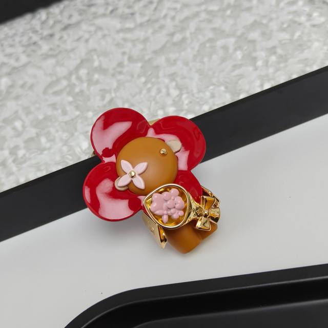 Lv Louis Vuitton 2025 Cny New Year Vivienne Cute Valentine's Day Key Chain Get R