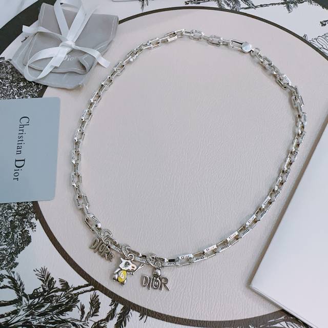 Dior New Arrival Dior Necklace Authentic Store-Quality New Design Retro Fashion