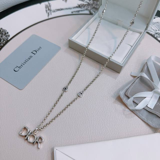 Dior New Arrival Dior Necklace Authentic Store-Quality New Design Retro Fashion