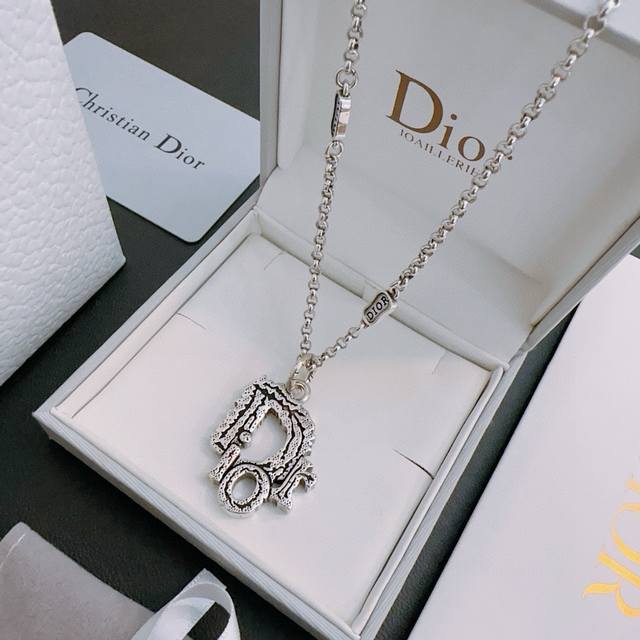 Dior New Arrival Dior Necklace Authentic Store-Quality New Design Retro Fashion