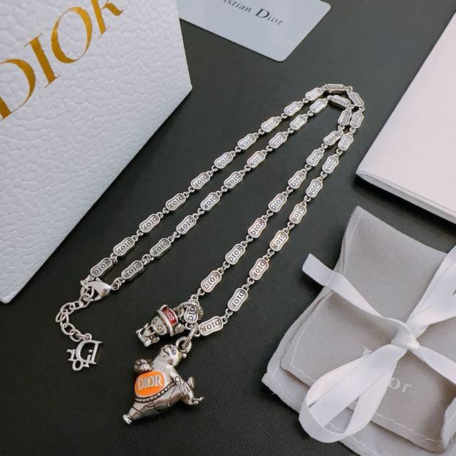 Dior New Arrival Dior Necklace Authentic Store-Quality New Design Retro Fashion