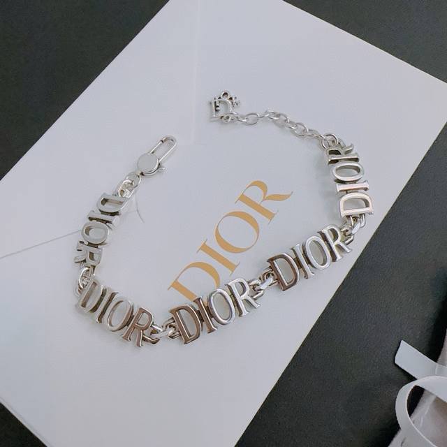 Dior New High-Quality Dior Bracelet, Authentic Store-Quality New Model, Retro-In