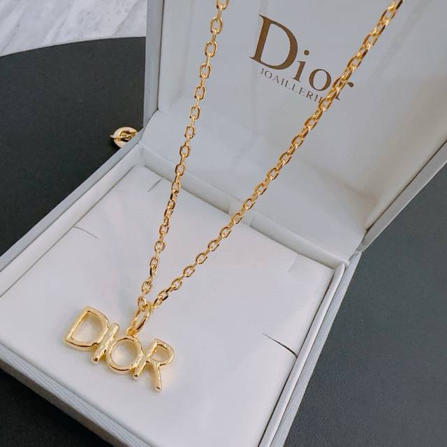 Dior New Arrival Dior Necklace Authentic Store-Quality New Design Retro Fashion