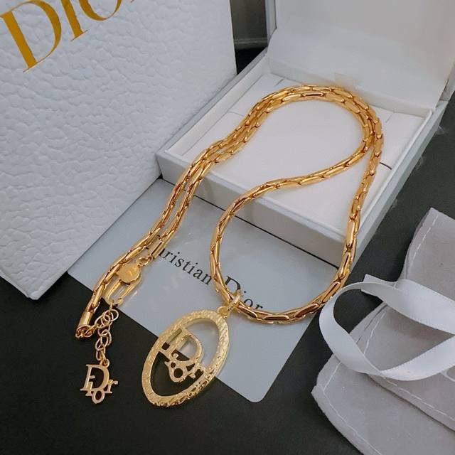 Dior New Arrival Dior Necklace Authentic Store-Quality New Design Retro Fashion