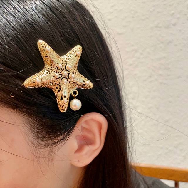 Dior Star Dior Hairpin, New Arrival From The Official Store, Absolutely Stunning