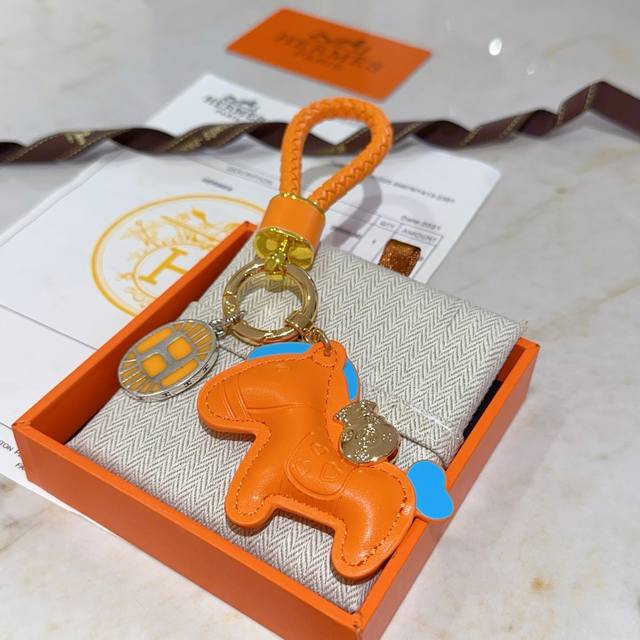 New Herm S Keyring Keychain Thickened Edition Platinum Version. Premium Craftsma