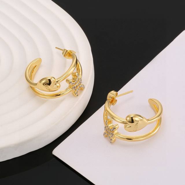 Celine New Kailun Door Stud Earrings With A Unique Design And Bold Personality,