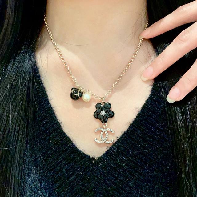 Chanel Vintage Necklace Xiao Xiang's Designs Truly Need No Introduction. Every P