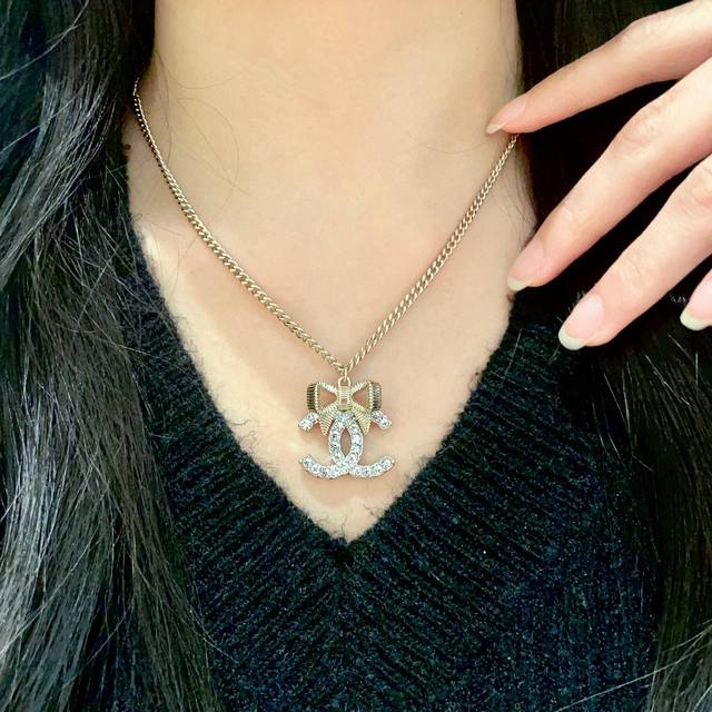 Chanel Vintage Necklace Chanel's Designs Truly Need No Introduction Each Piece I