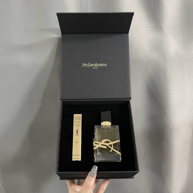 Counter Quality Yves Saint Laurent Lipstick Two-Piece Set A Contains: Ysl Black