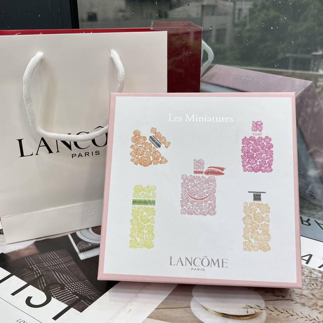 Counter Quality There Is Always A Scent That Suits You. Lanc?Me Is A French Nati