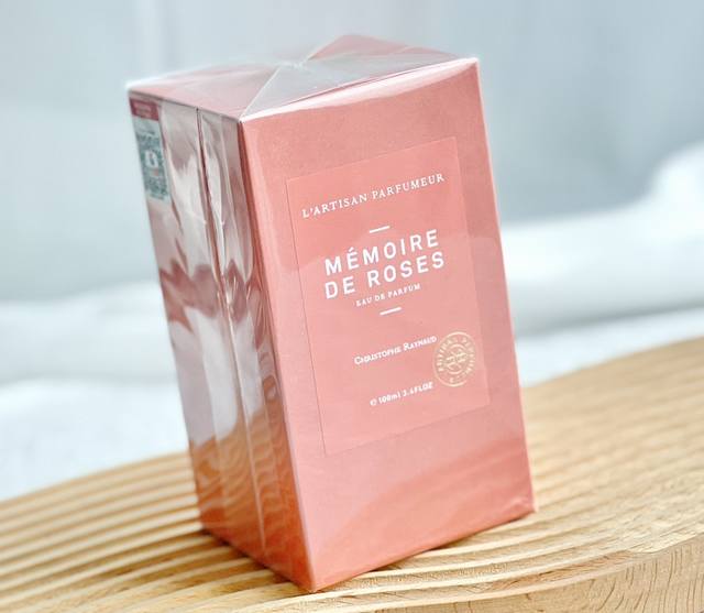 Counter Quality Artisan's New Fragrance Touches The Warm And Soft Rose Memory Re