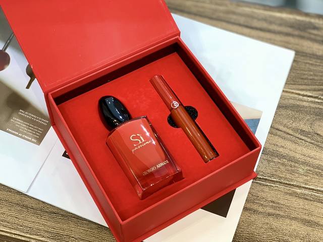 Counter Quality Valentine's Day Gift Armani Red Love Perfume Lip Glaze Two-Piece