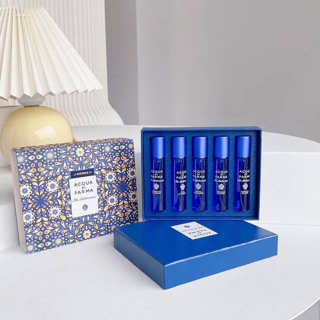 Counter Quality Parma Water Gift Set The Round Tube Spray Head Is Very Convenien