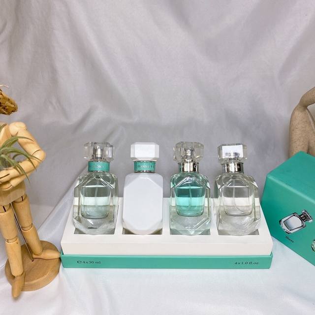 Counter Quality Tiffany Diamond Perfume Medium Sample Four-Piece Set 30Ml 4 Gift