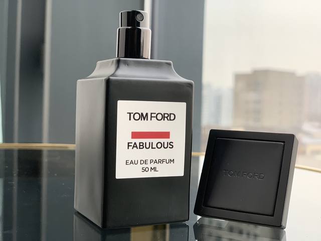Counter Quality Tffabulous Releases Les Perfume Pure Black Matte Texture The Bot