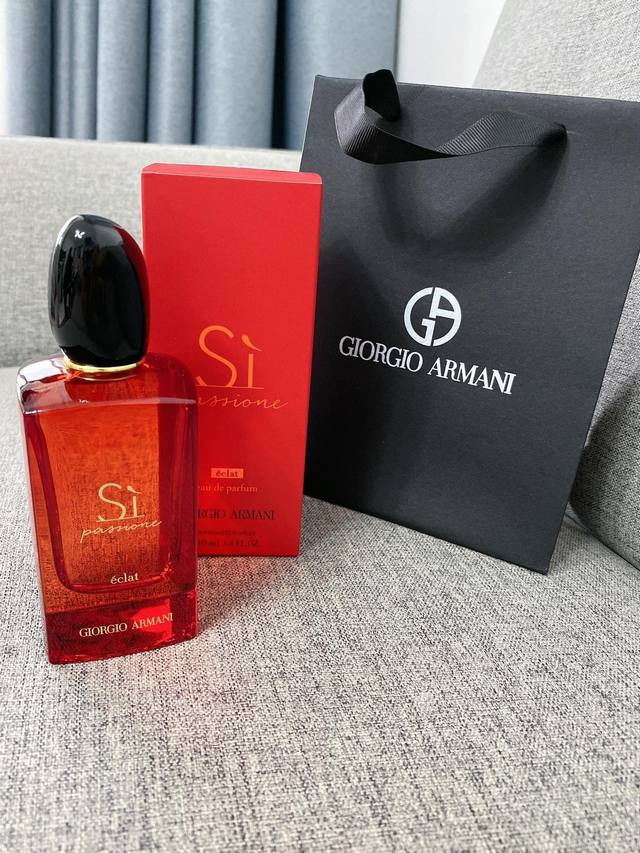 Counter Quality Giorgio Armani Armani 20 Years New Gradient Red Love Si Love Wom