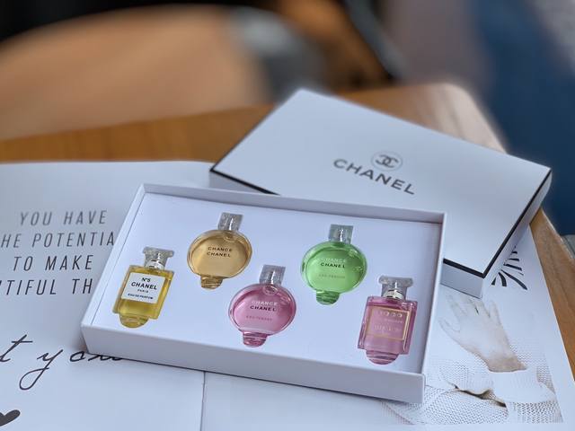 Counter Quality Chanel Five-Piece Set Q Version White Gift Box Perfume Sample 5-