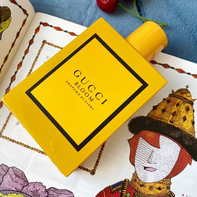 Counter Quality The Lacquer Bottle Of Gucci Bloom Profumo Di Fiori Has The Same