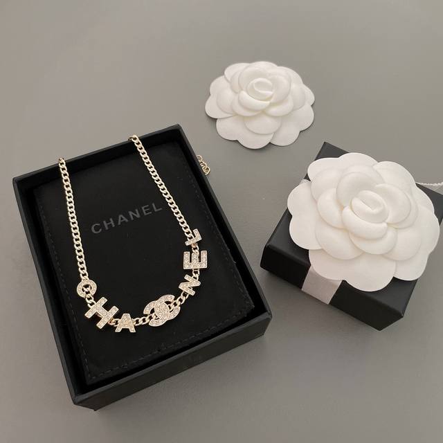 Our Fragrance Letter Chain Necklace Zp5600 Is Super Fairy And Beautiful. The Ord