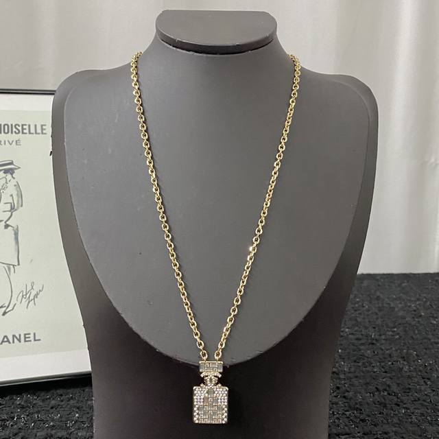 Code N606 Chanel Necklace Hot-Selling Model Burst New Consistent Zp Counter Sync