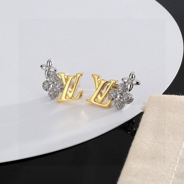 Seiko Version Louis Vuitton Earrings Are Made With Exquisite Craftsmanship To Cr