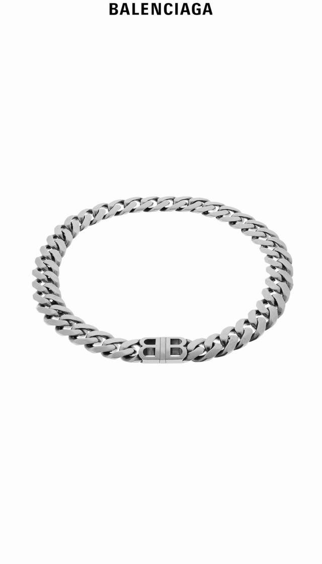 Balenciaga Retro Necklace Is Simple And Generous. It Has A Rich Gold Texture And