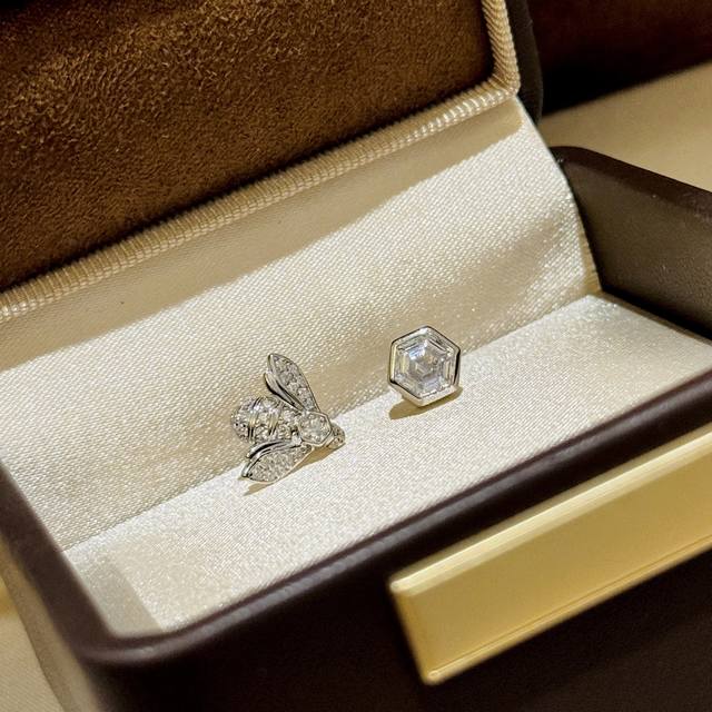 a4789 Paris New Honeycomb Bee Asymmetrical Earrings, High-End Customization,