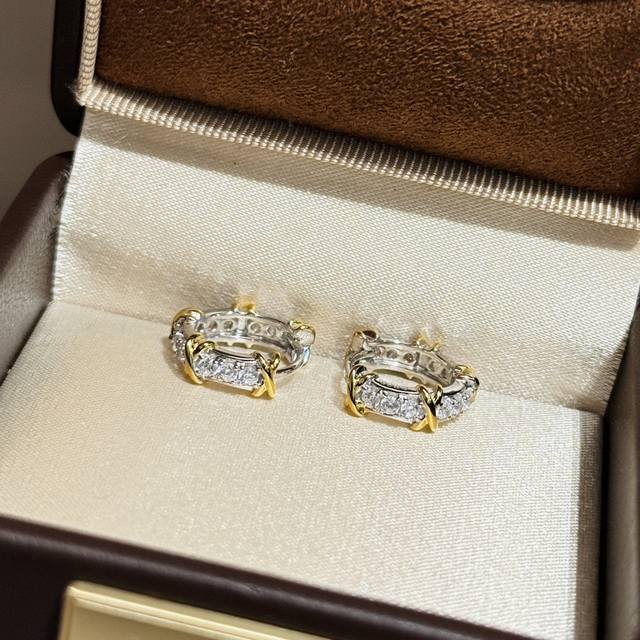 a5139 Schlumberger Series Of T-Brand Cross-Color Full Diamond Earrings Import