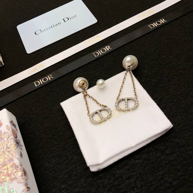 dior Dior Full Diamond Jadior Letter Earrings New Counter Launch, Beautiful A