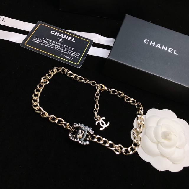 This Necklace From Xiangjia Is Really Heart-Warming. It Looks Really Good. The C