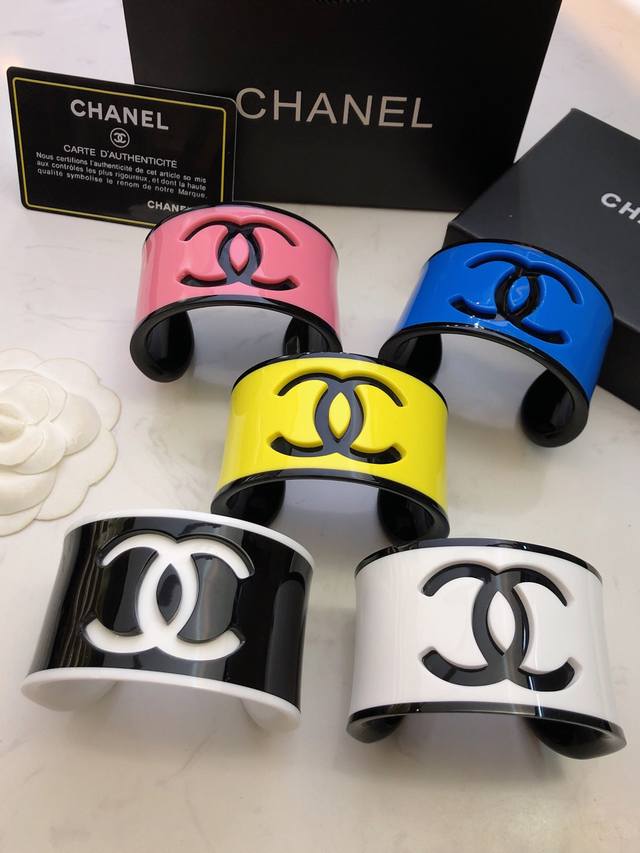 chanel Chanel Acrylic Bracelet Bracelet Jewelry 23Ss New Bracelet Advanced Cu