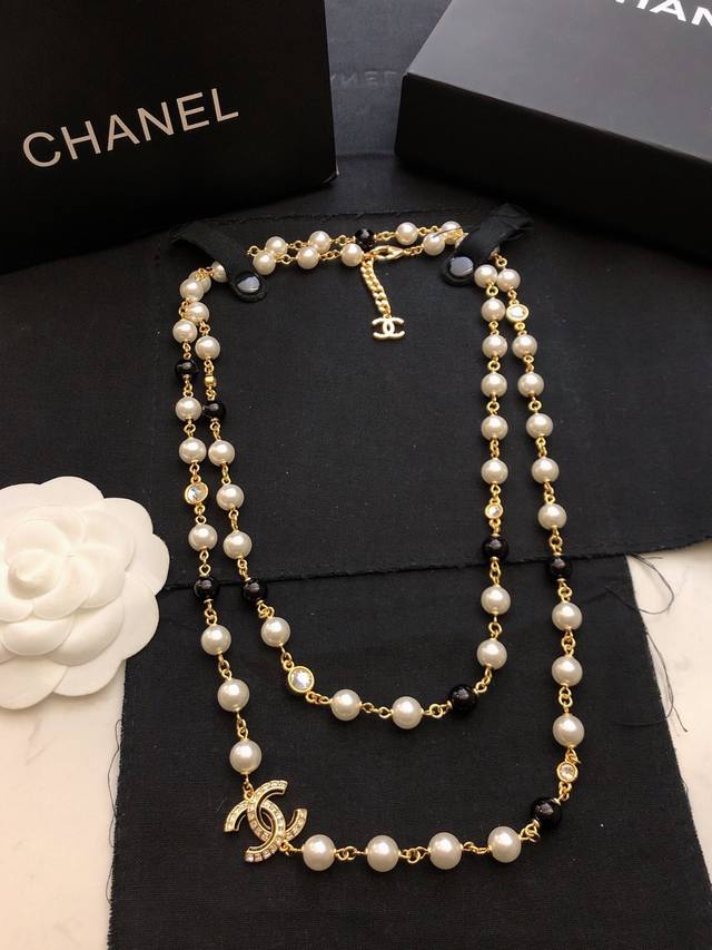 chanel Chanel Necklace Original Quality Cc Square Diamond Black And White Bea