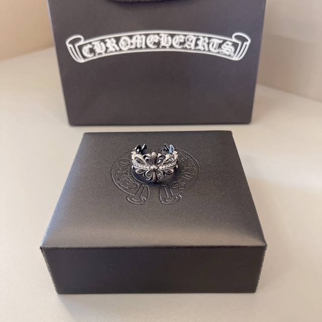 Is So Cool. The Latest Model Of Chrome Hearts . No Explosion, No Release. . Fact