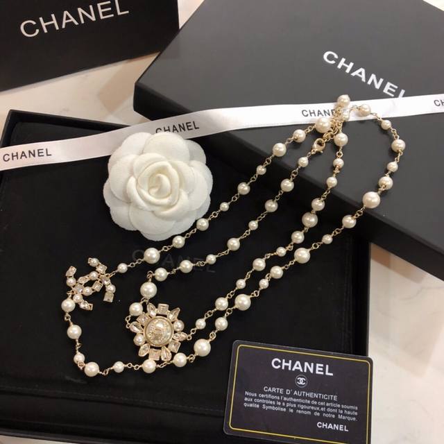 Super Hot Out Of Stock, Best Seller, Chanel New Sweater Chain, Classic Best Sell