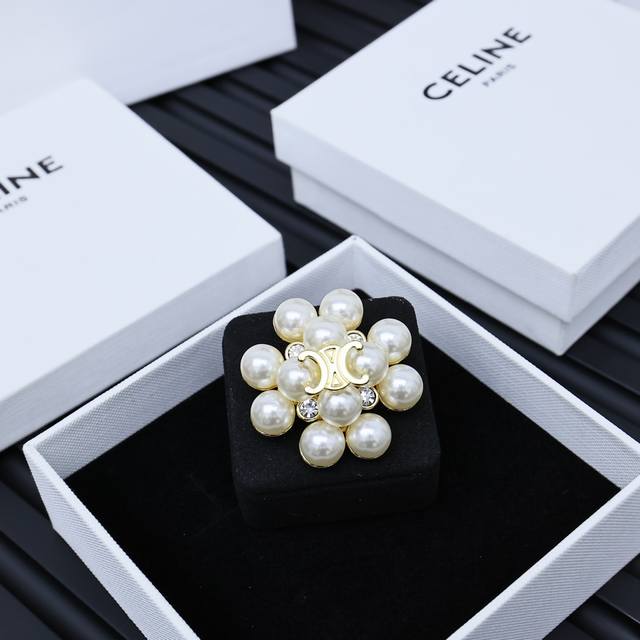 celine Celine Arc De Triomphe Pearl Flower Brooch Fashionable, Simple And Cre