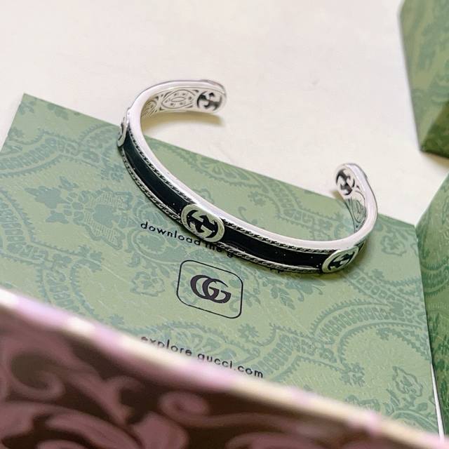 Gucci Bracelets Are Handmade And The Latest Bracelets Are Of A Higher Grade. The