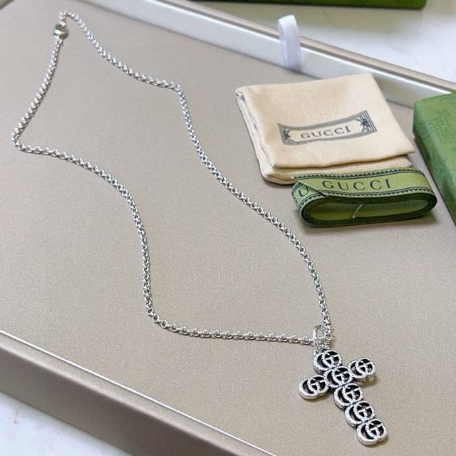 The Latest Gucci Necklace, The Chain Is Of A Higher Grade, The Same As The Celeb