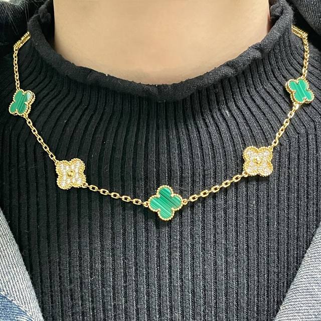 v Gold Material Vca Natural Malachite Interval Diamond Ten Flower Four-Leaf C