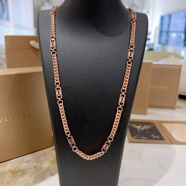 Bulgari Necklace Made Of V Gold. The Divas Dream Series Of Bulgari Is In Perfect