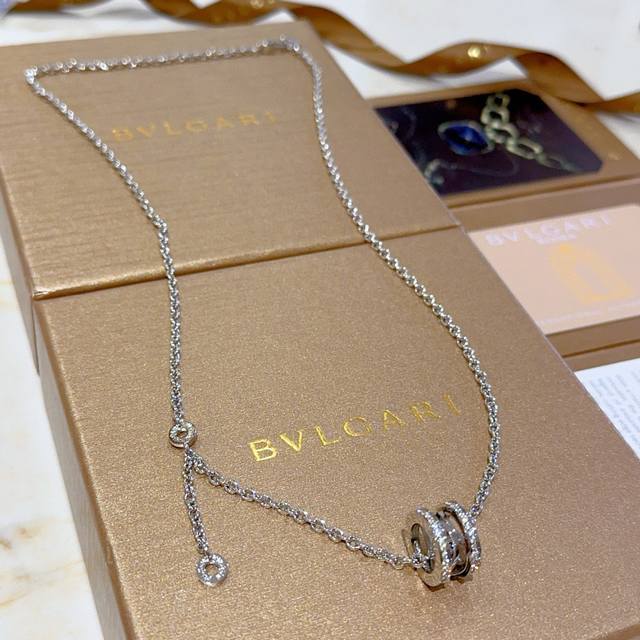 Bulgari Necklace V Gold With Logo Bulgari Bulgari Divas Dream Round Diamond Seri