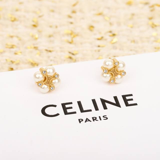 High Quality Details As Shown In The Picture Celne Square Pearl Earrings Are Fas