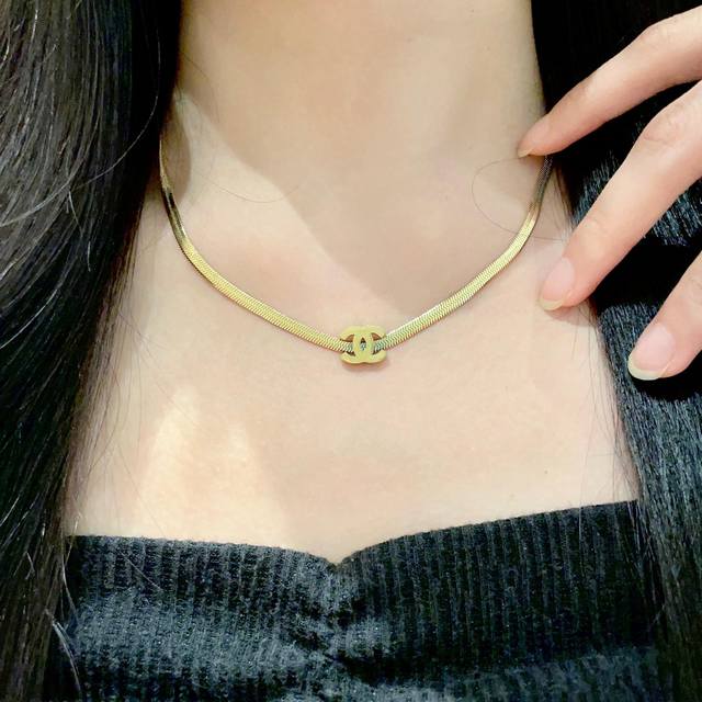 chanel Chanel Vintage Necklace. Chanel's Styles Really Need No Introduction.
