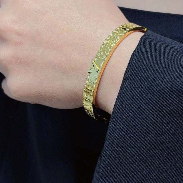 New Product Original Goods Lv Printed Four-Leaf Clover Unisex Gold Bracelet Loui