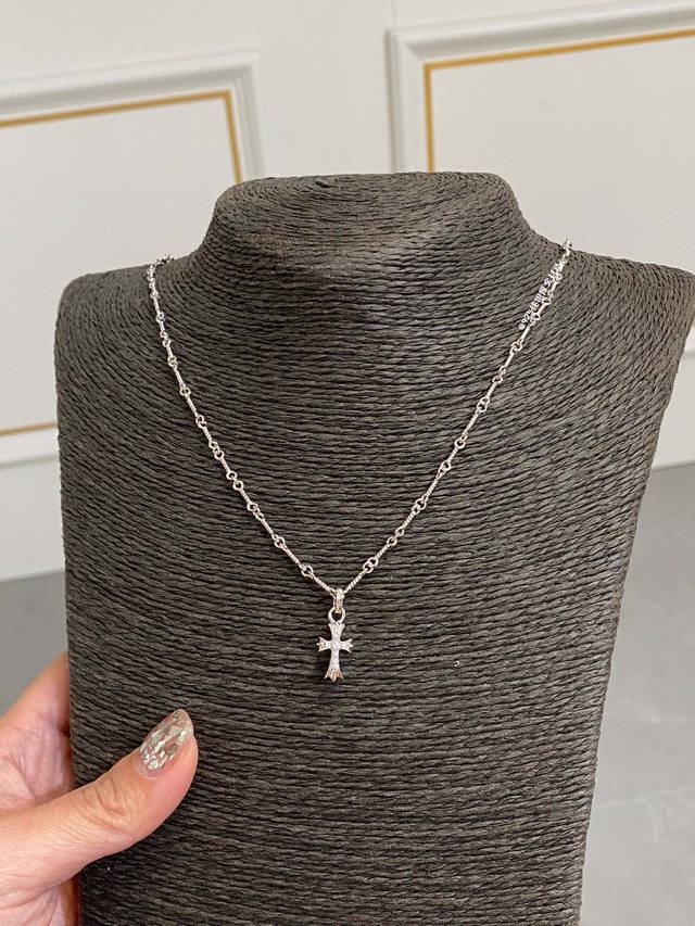 Cro*Double Flower Pendant Necklace Square Full Of Diamonds Hollow Cross Flower F
